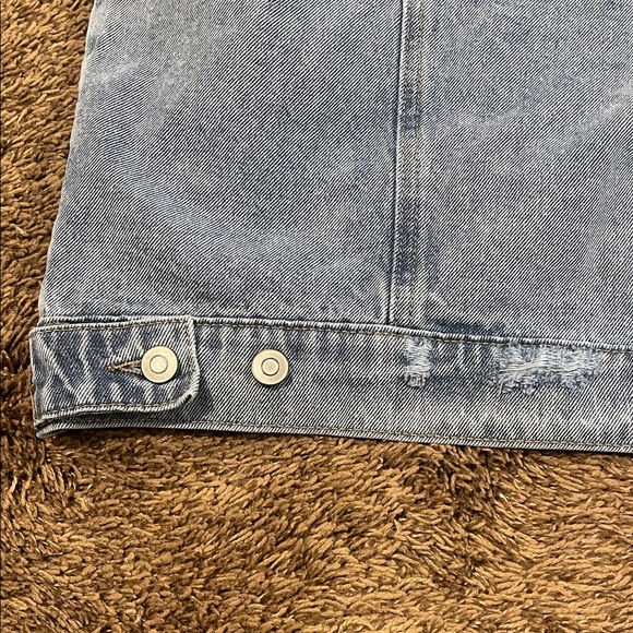 Fashion Nova Light Blue Denim Jacket Oversized - Picture 13 of 14